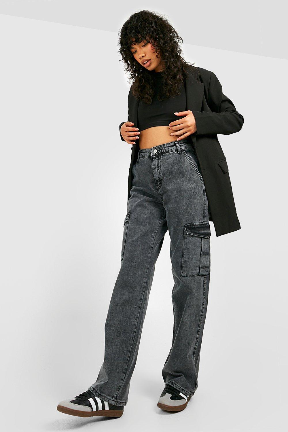 Mid Rise Washed Wide Leg Cargo Jeans | boohoo